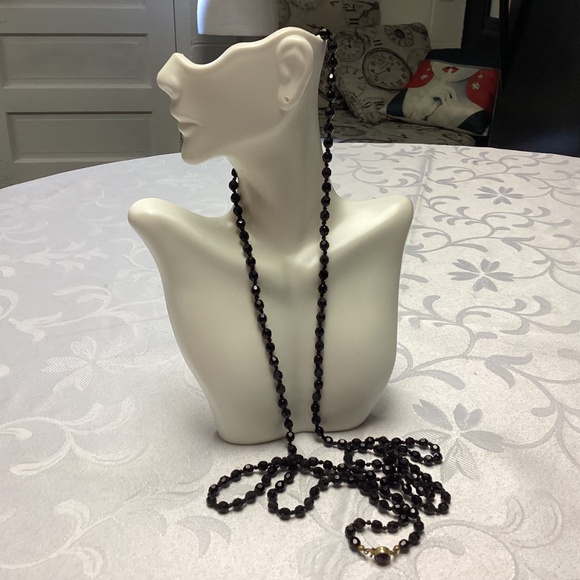 BLACK LONG CRYSTAL necklace. Nice vintage clasp MOMS COLLECTION - Picture 5 of 9
